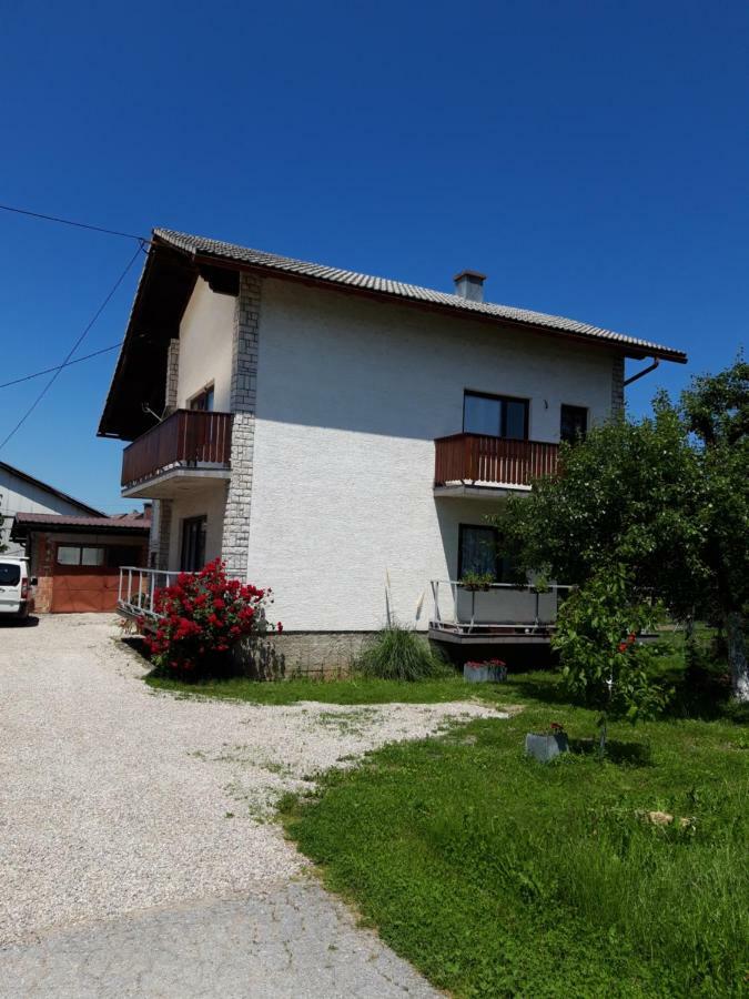 Studio Apartman Centar Ogulin Exterior foto