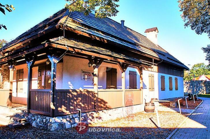 Studio Apartman Centar Ogulin Exterior foto